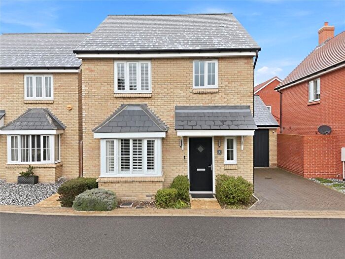 3 Bedroom Detached House For Sale In Blanchefort Gardens, Rivenhall, Witham, Essex, CM8
