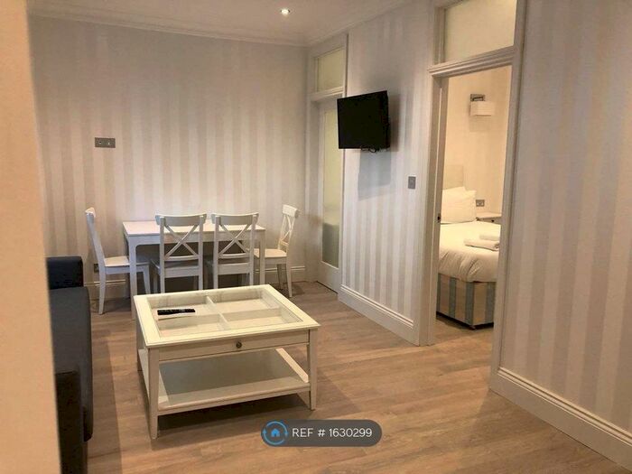 1 Bedroom Flat To Rent In Holland Road, London, W14