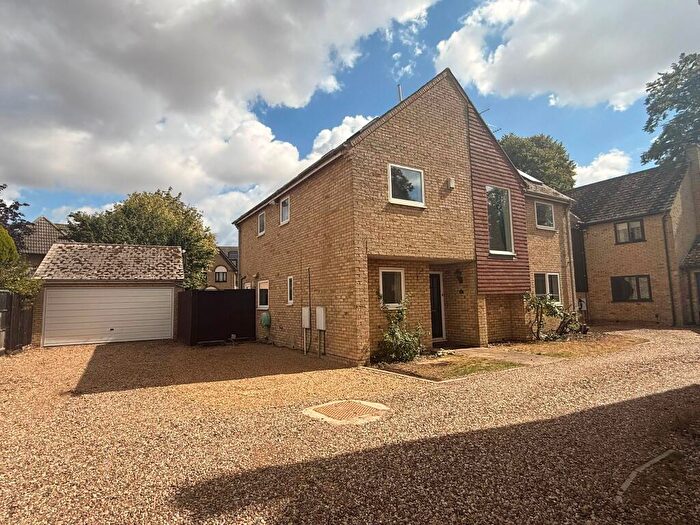 6 Bedroom Detached House For Sale In Grove Park, Fordham - Cambridge, CB7