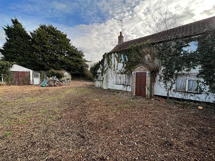 3 Bedroom Detached House For Sale In Ely Road, Hilgay, Downham Market, PE38