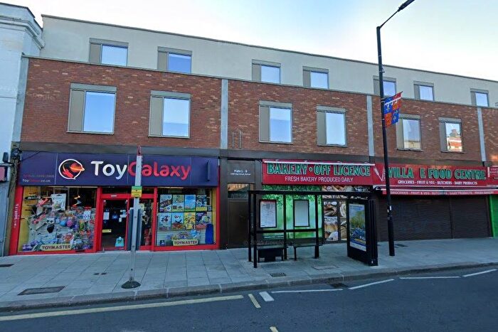 2 Bedroom Flat To Rent In High Street, Barnet, EN5