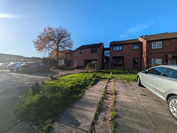 1 Bedroom Maisonette To Rent In Tollgate Hill, RH11