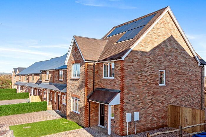 1 Bedroom Apartment For Sale In Goldbridge Road, Newick, Lewes, BN8