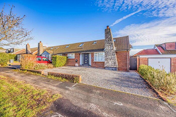 3 Bedroom Semi Detached House For Sale In Birch Tree Drive, Emsworth, PO10