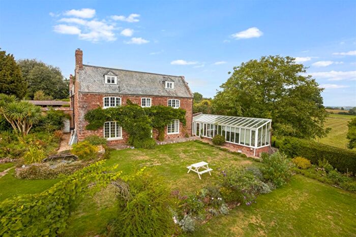 4 Bedroom Detached House To Rent In Alphington, EX2