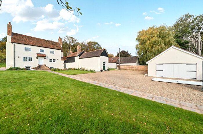 4 Bedroom Detached House For Sale In Old Portsmouth Road, Artington, Guildford, Surrey, GU3