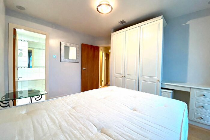 2 Bedroom House To Rent In Lyon Road, Harrow, HA1