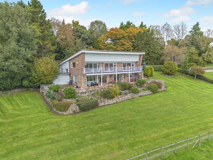 4 Bedroom Detached House For Sale In Knoll Hill, Aldington, Kent, TN25