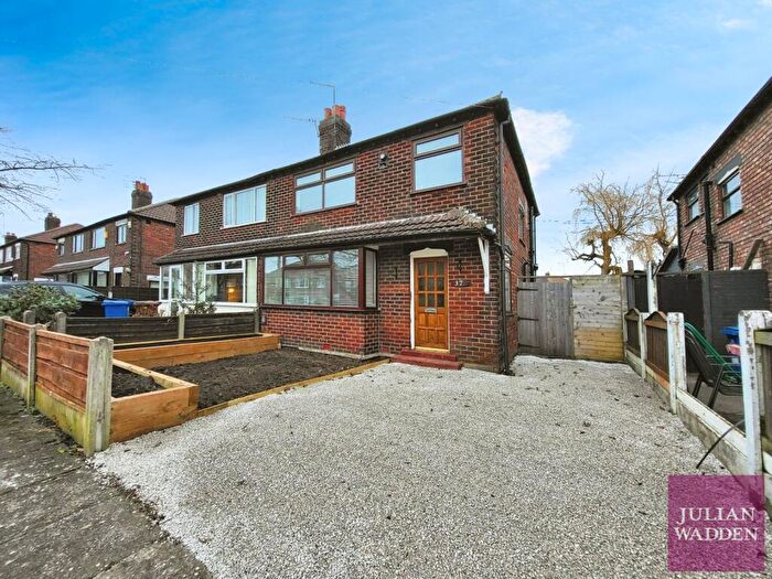 3 Bedroom Semi-Detached House For Sale In Wordsworth Road, Reddish, Stockport, SK5