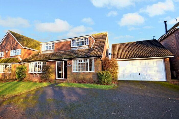 4 Bedroom Detached House To Rent In Storrington, West Sussex, RH20