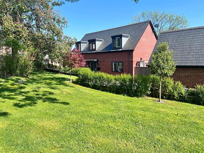 3 Bedroom Detached House For Sale In New Road, Bourton, Gillingham, SP8