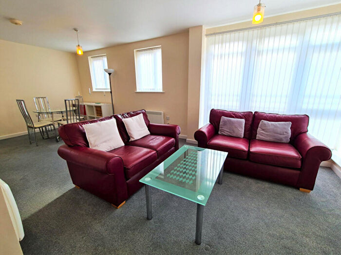 2 Bedroom Flat To Rent In Beauchamp House, Greyfriars Road, Coventry, West Midlands, CV1