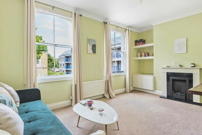 1 Bedroom Flat To Rent In Fort Road, London, SE1