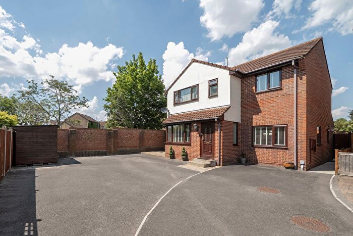 4 Bedroom Detached House For Sale In Kirke Grove, Taunton, TA2