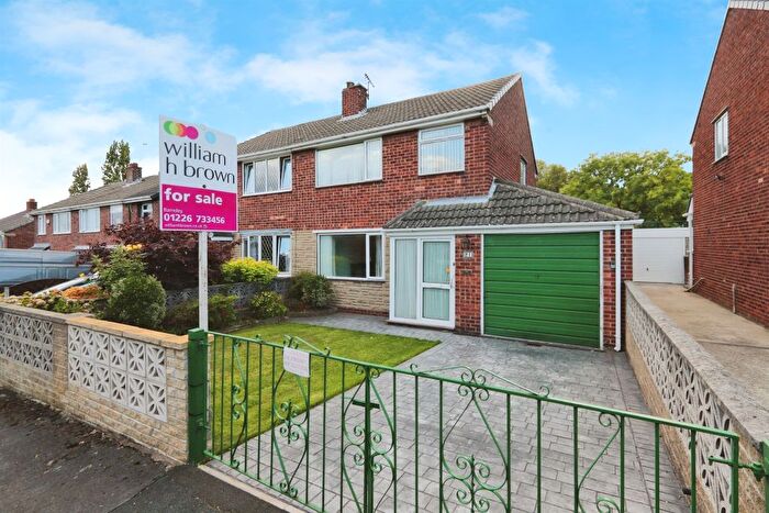 3 Bedroom Semi-Detached House For Sale In Park Close, Staincross, Barnsley, S75