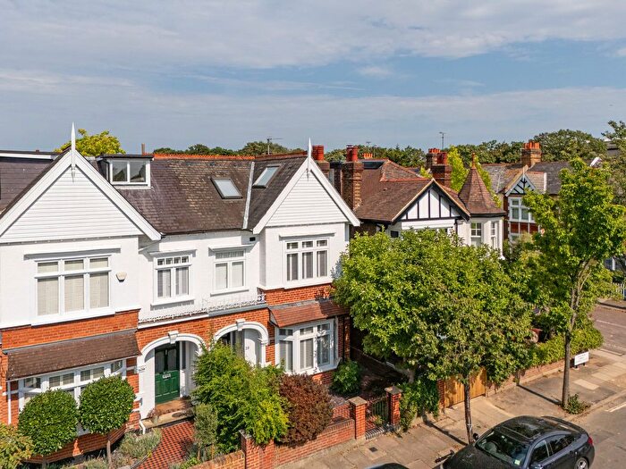 4 Bedroom Semi Detached House For Sale In Maze Road, Kew, TW9