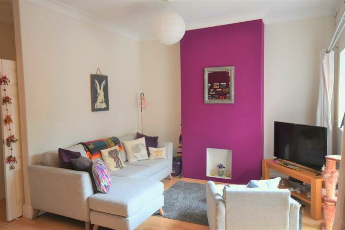 1 Bedroom Flat To Rent In Chichester Road, Portsmouth, PO2