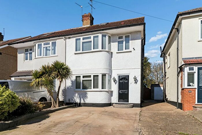 4 Bedroom Semi-Detached House For Sale In Tudor Walk, Watford, WD24