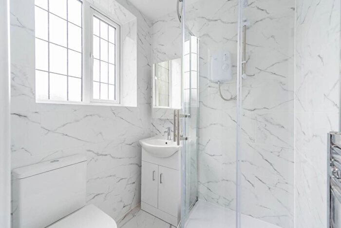 Studio To Rent In High Street, Watford, Bushey, WD23