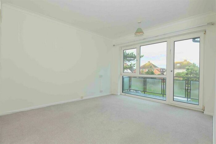 2 Bedroom Flat To Rent In Goring Road, Worthing, BN12