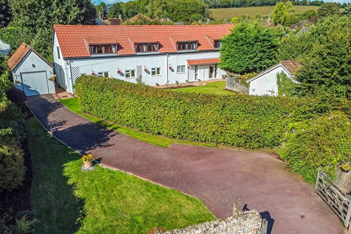5 Bedroom Detached House For Sale In Brightstone Lane, Lower Farringdon, GU34