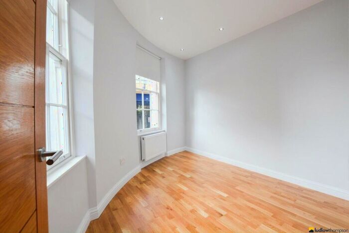1 Bedroom Flat To Rent In Dock Street, Tower Hill, London, E1