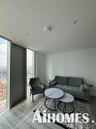 2 Bedroom House To Rent In Thr, Slivercroft Street, Slivercroft Street, EE60