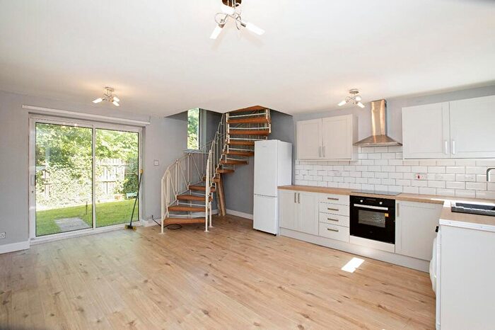 2 Bedroom Terraced House To Rent In Golf View, Ingol, Preston, Lancashire, PR2