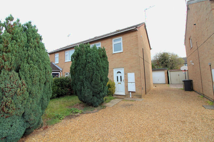 3 Bedroom Semi-Detached House To Rent In Kirkstall, Orton Goldhay, Peterborough, PE2