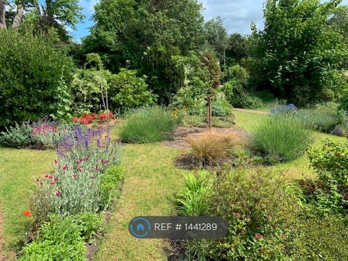 4 Bedroom Semi-Detached House To Rent In Coton Road, Cambridge, CB3