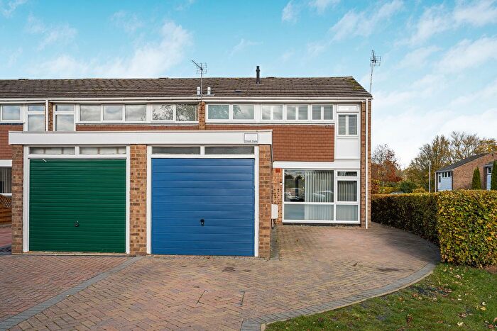 3 Bedroom Terraced House For Sale In Chalk Dale, Welwyn Garden City, AL7