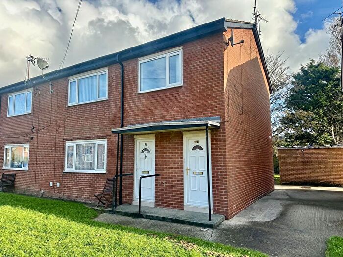 2 Bedroom Flat To Rent In Derwent Road, Lytham St. Annes, FY8