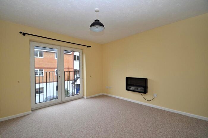 1 Bedroom Flat To Rent In Butlers Close, Crews Hole, Bristol, BS5