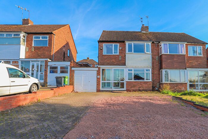3 Bedroom Semi Detached House For Sale In Hurst Green Road, Halesowen, B62