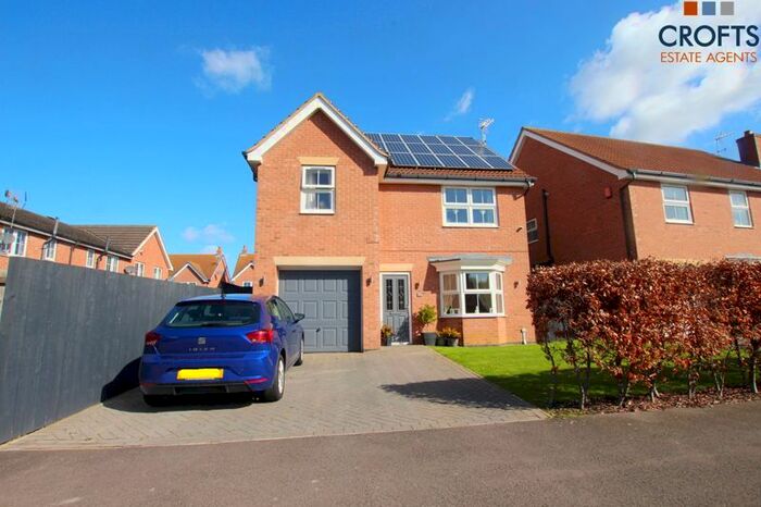 4 Bedroom Detached House For Sale In Brocklesby Avenue, Immingham, DN40