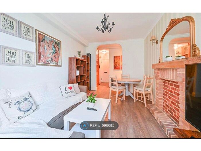 1 Bedroom Flat To Rent In Peters Court, London, W2