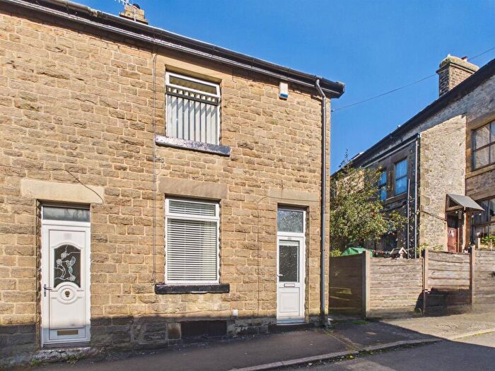 2 Bedroom End Of Terrace House For Sale In Alma Street, Buxton, SK17