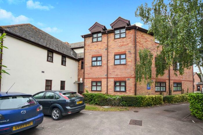 2 Bedroom Apartment To Rent In Hamilton Court, Witham, CM8