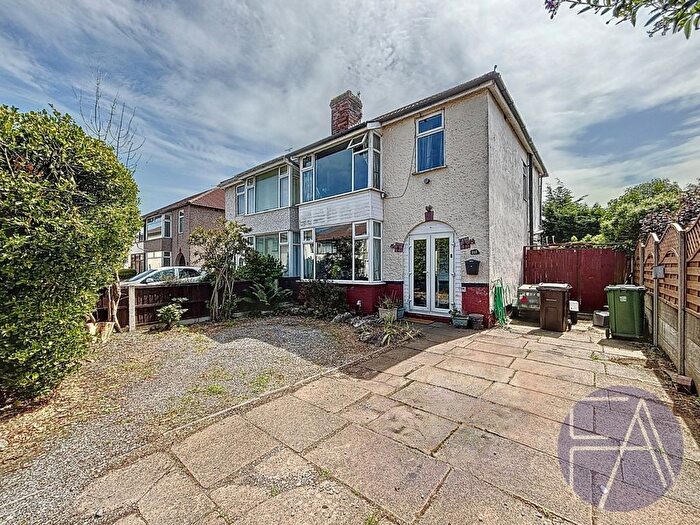 3 Bedroom Semi Detached House For Sale In Guildford Road, Southport, Merseyside, PR8