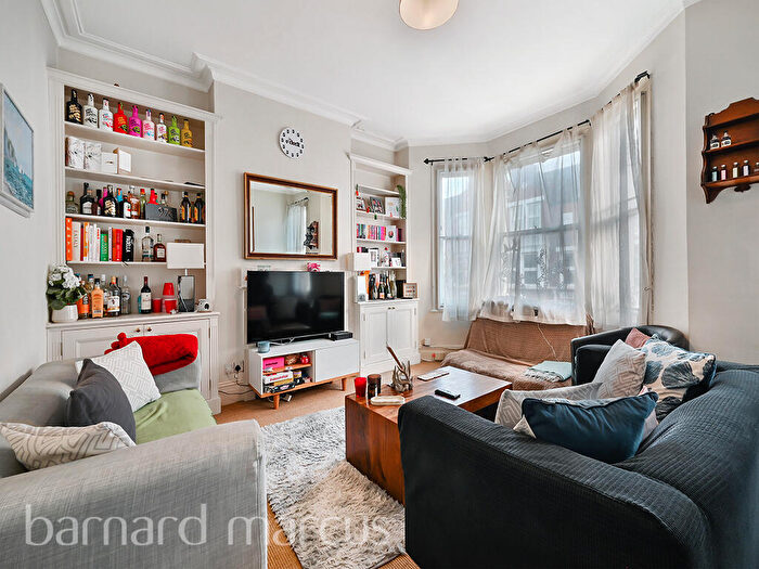 2 Bedroom Apartment To Rent In Elspeth Road, SW11
