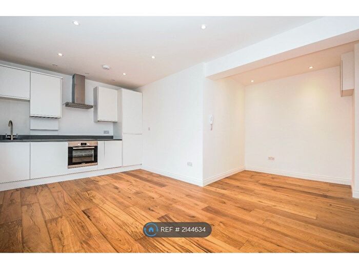 1 Bedroom Flat To Rent In Howard Road, London, SE20
