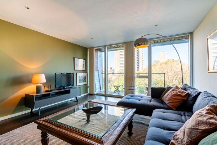 2 Bedroom Flat To Rent In Lever Street, Clerkenwell, EC1V