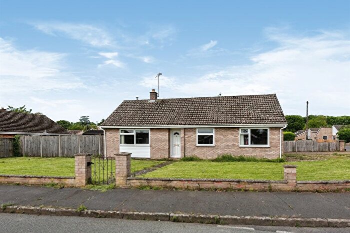 3 Bedroom Detached Bungalow For Sale In St. Peters Walk, Hockwold, Thetford, IP26