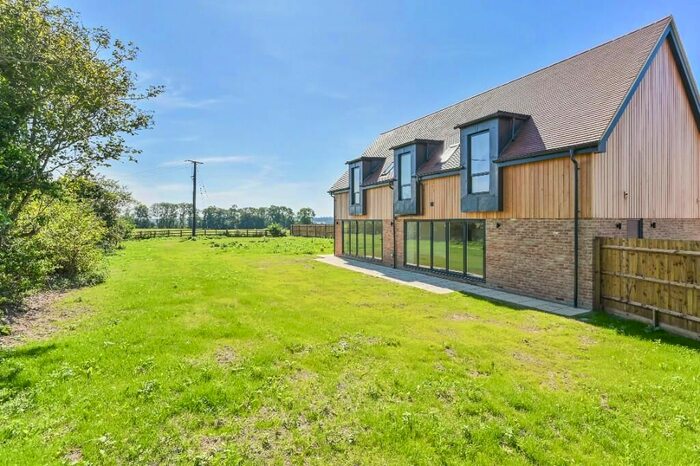 4 Bedroom Detached House For Sale In Bower Road, Ashford, TN25