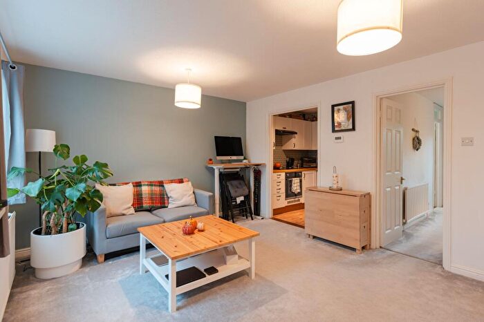 1 Bedroom Apartment For Sale In Green Ridges, Headington, OX3