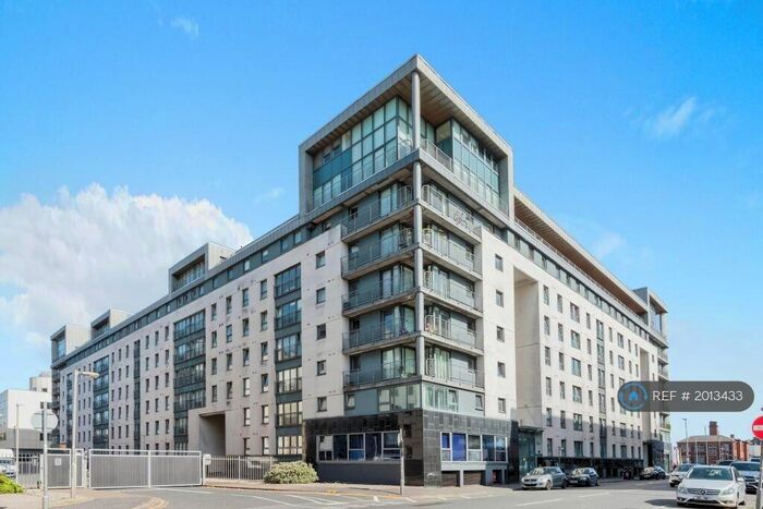 2 Bedroom Flat To Rent In Wallace Street, Glasgow, G5