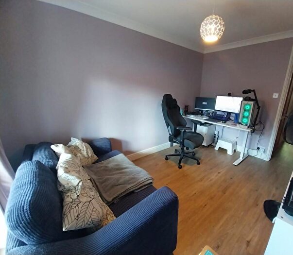 1 Bedroom Flat To Rent In Barracks Lane, Oxford, OX4