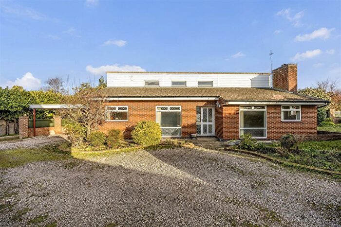 3 Bedroom Detached Bungalow For Sale In Allenfield Road, Cheltenham, GL53
