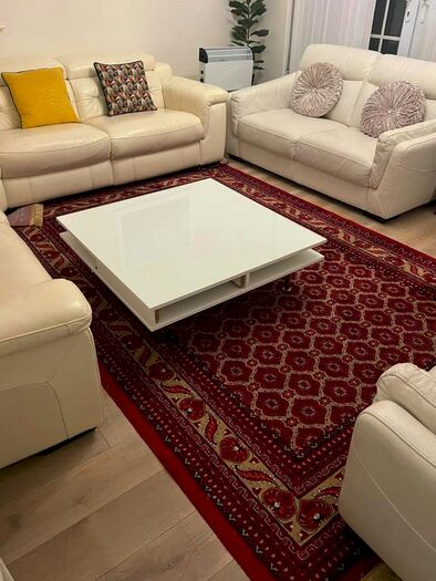 3 Bedroom Flat To Rent In Blueberry Court, Hale Lane, Edgware, HA8