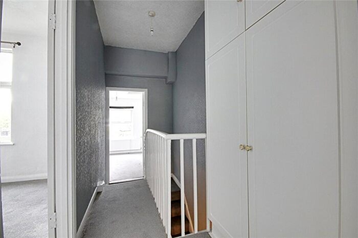 3 Bedroom Terraced House For Sale In St. Stephens Road, Enfield, EN3